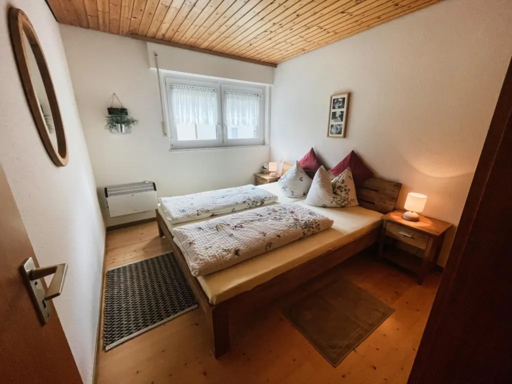 Gemütliches Schlafzimmer in der Ferienwohnung Haus Nadja